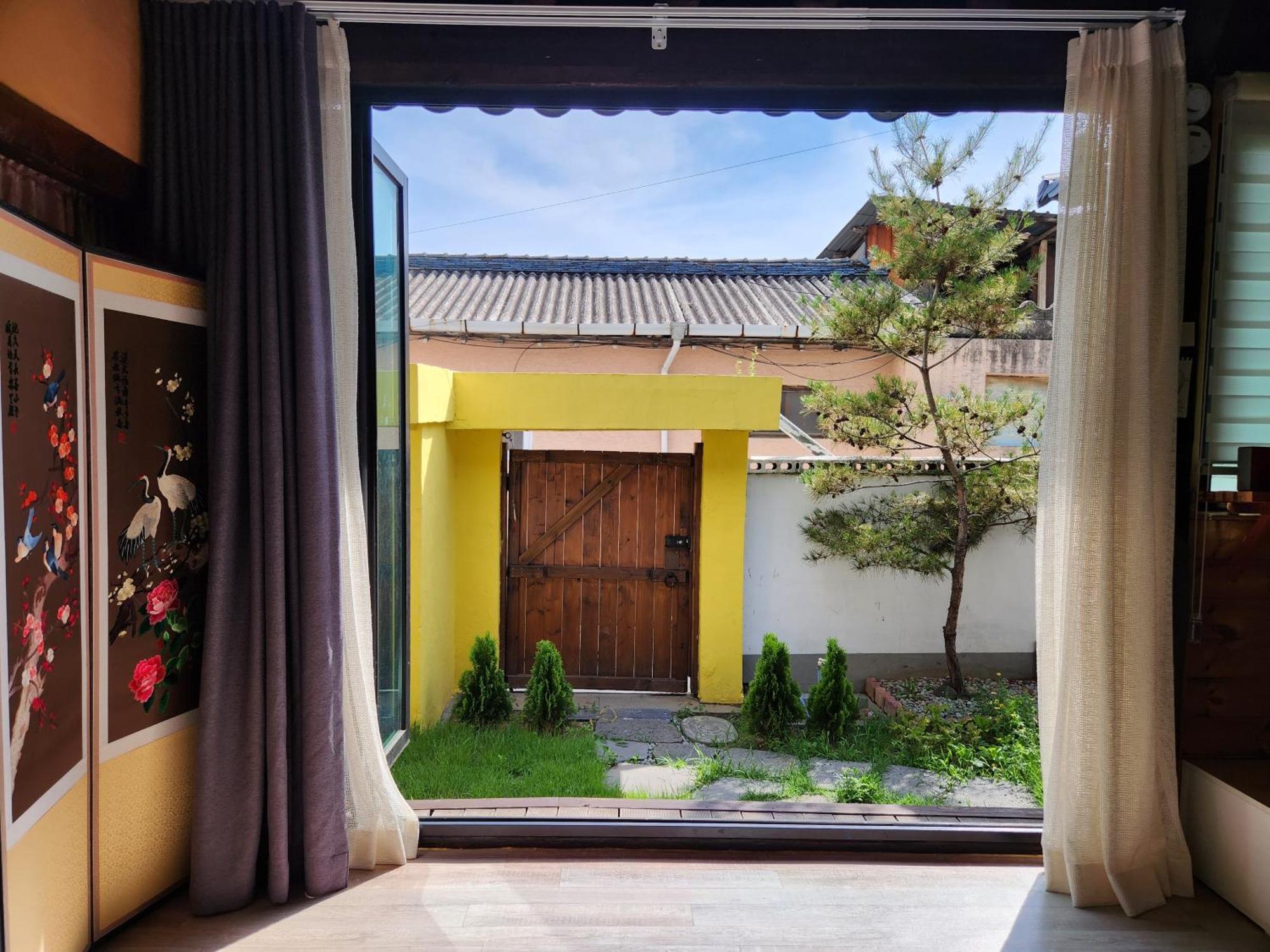 Villa Kims House Andong Exterior foto